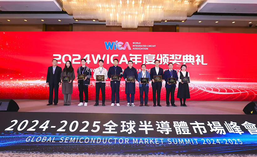 820500-380.jpg
